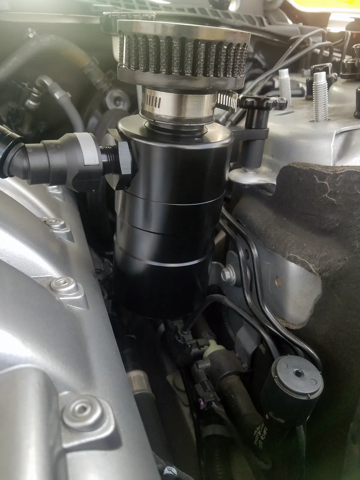 Upr Crankcase Breather Catch Can For 2015+ Ford Ecoboost Mustang 1