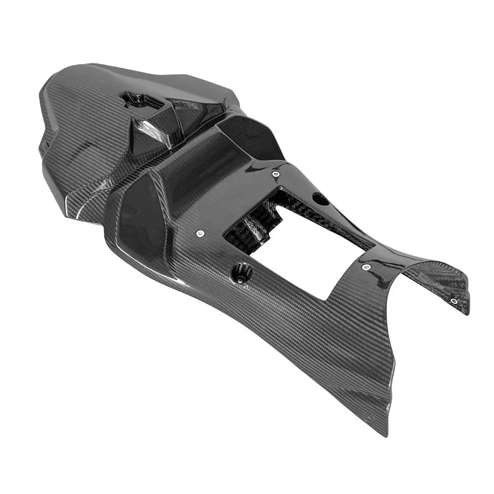 Alpha Racing Carbon Race Tail 1