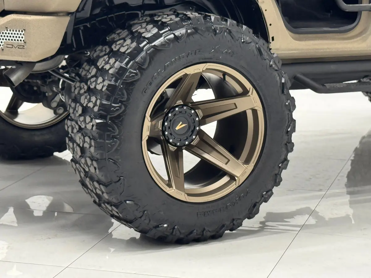 Ford Bronco Apocalypse 5 Spoke Wheel 6 Lug (Bronze) 1