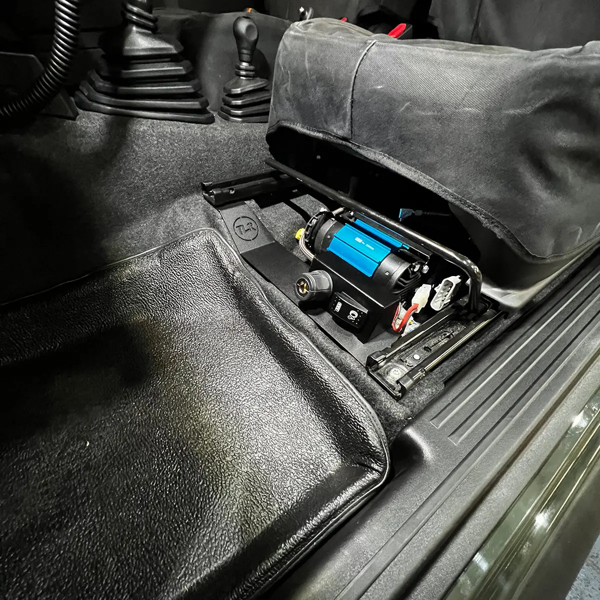 Tlr Under-Seat Air Compressor Mounting Bracket (Jimny Models 2018+Current Xl 5-Door, Glx & Lite 3-Door) 1