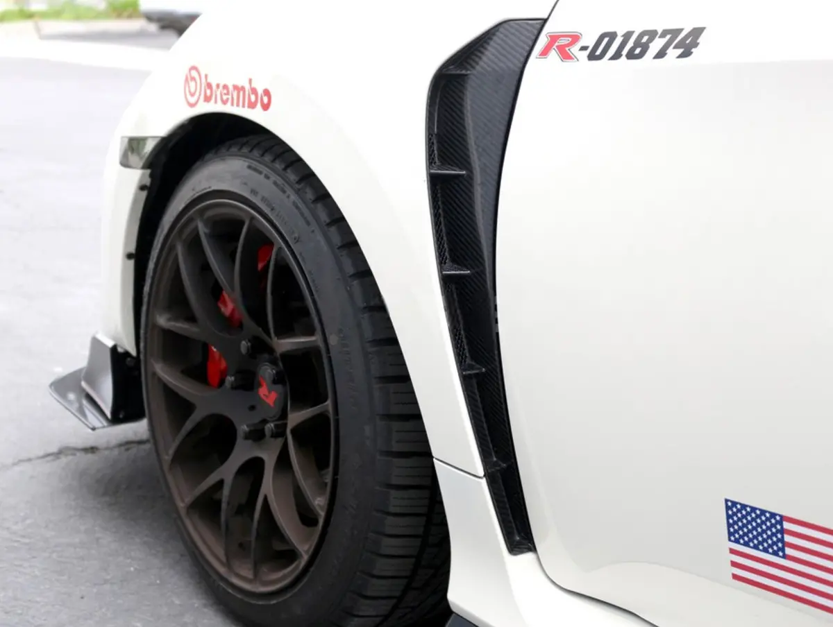 Apr Performance Fender Vents - 17-21 Civic Type-R 1