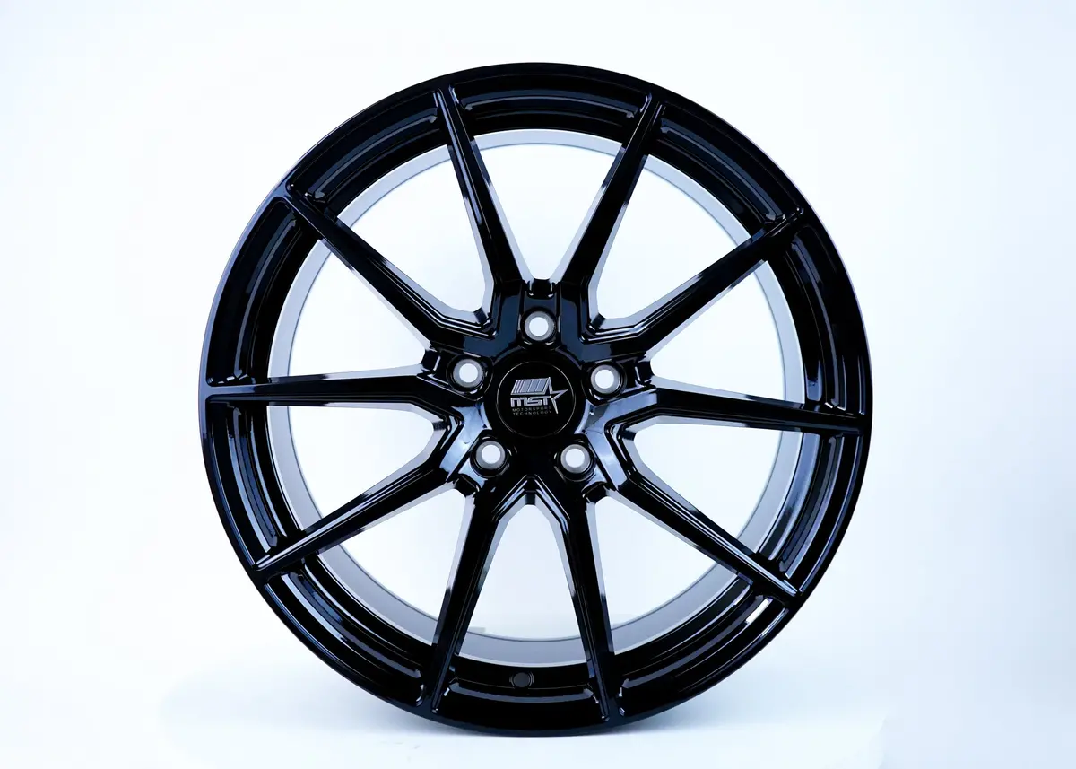 Delta - Glossy Black - 18X8.5 5X114.3 Offset +35 1