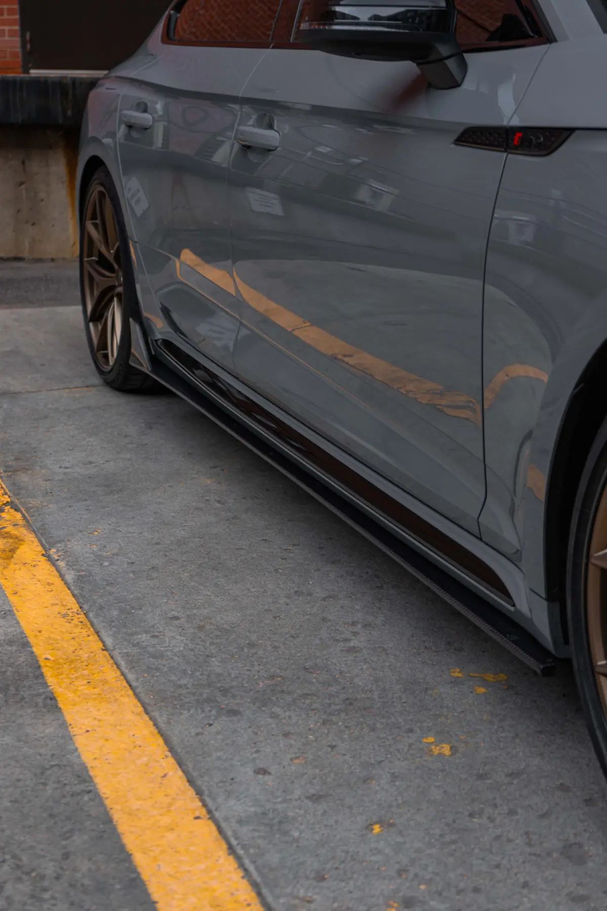 Rs5 Carbon Fiber Side Skirts (2020+) 1