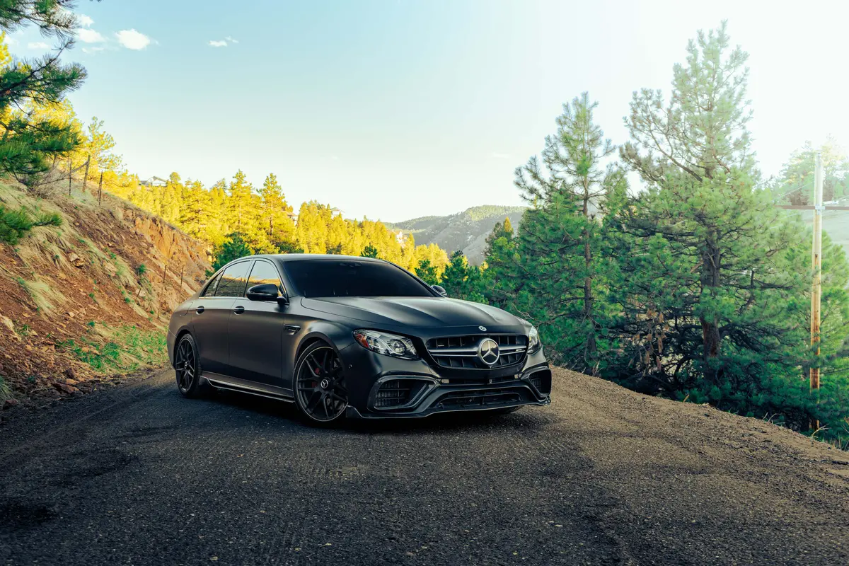 Mercedez Benz Amg E63 Front Lip 1
