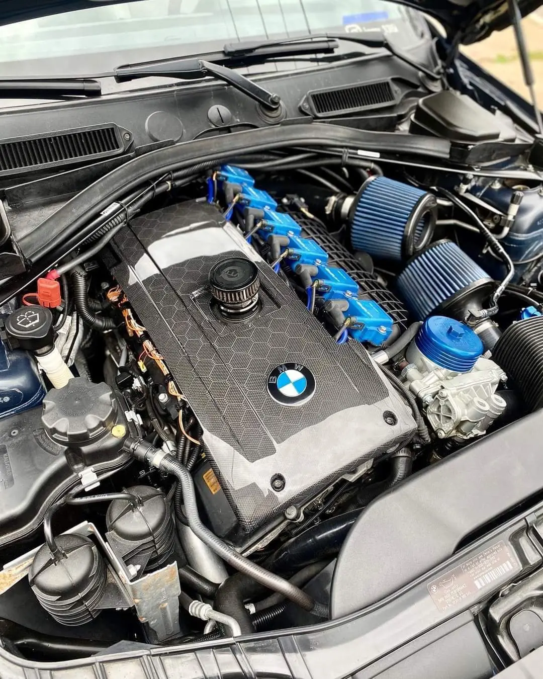 Bmw E-Series N54 Trucarbon Engine Cover 1