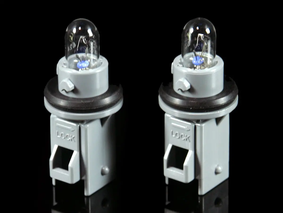 Honda Side Marker Light Replacement Socket & Bulb 1