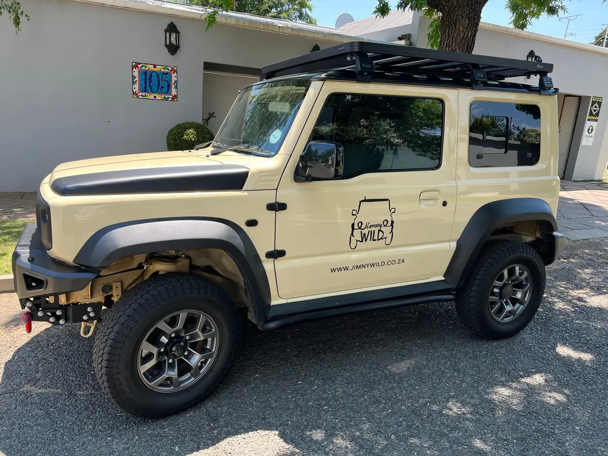 Jimny Wild Rear Sliding Windows - Tinted (Jimny Models 2018-Current Glx & Lite 3-Door) 1