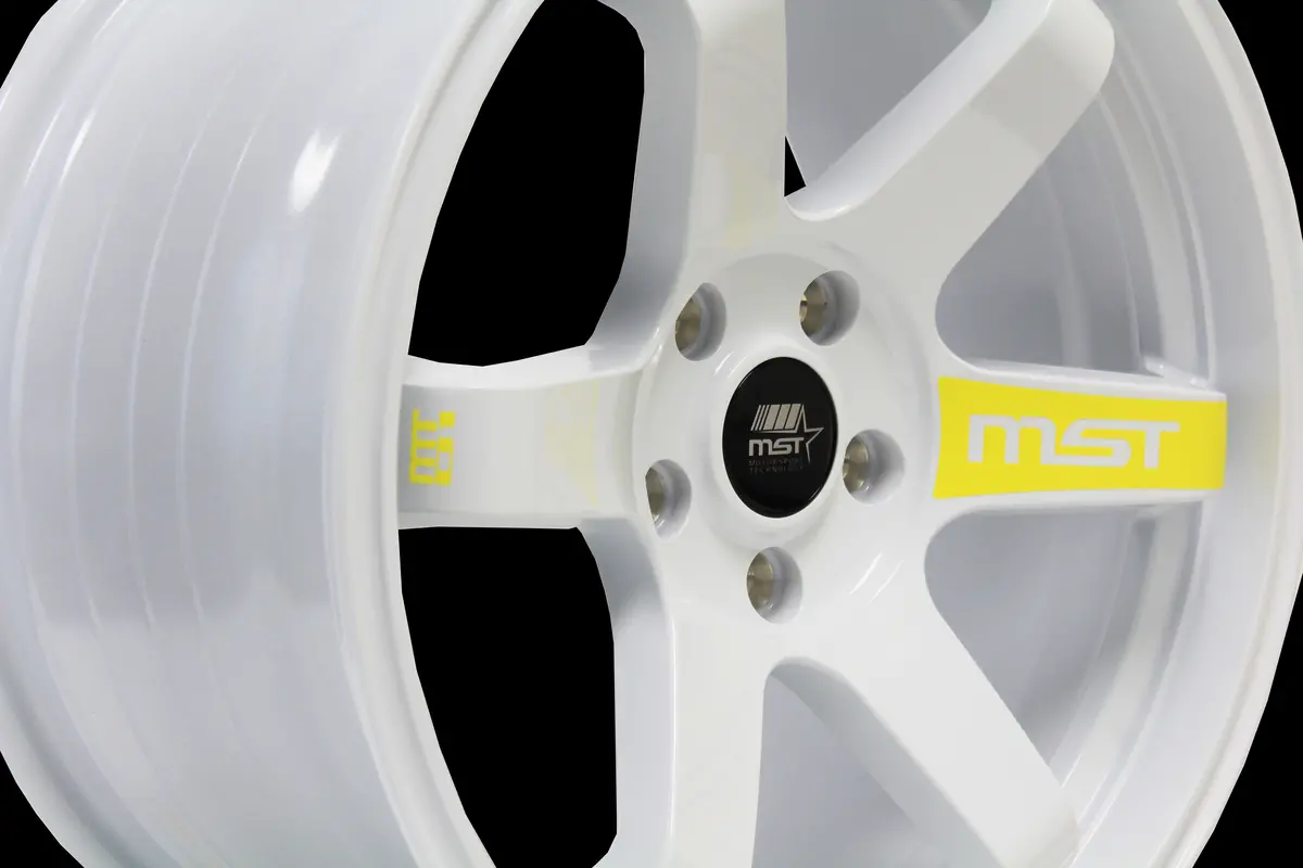 Sticker - Yellow - Mt01 17" 2