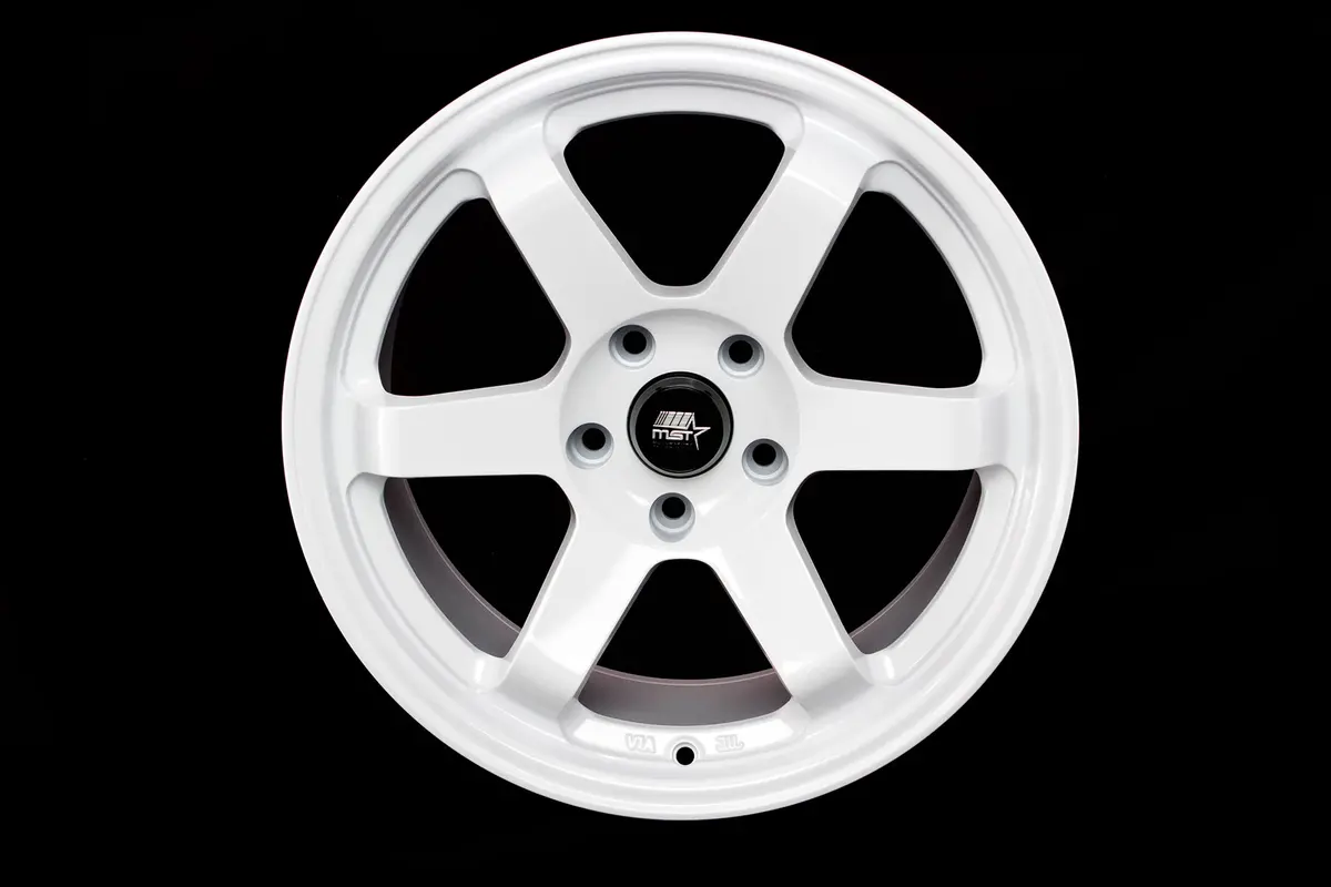 Mt01 - Glossy White - 18X9.5 5X114.3 Offset +35 1