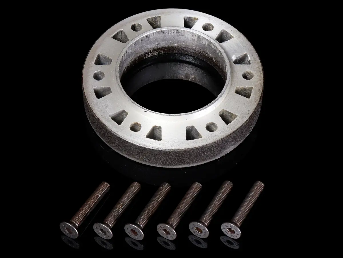 Momo Steering Wheel Spacer 1