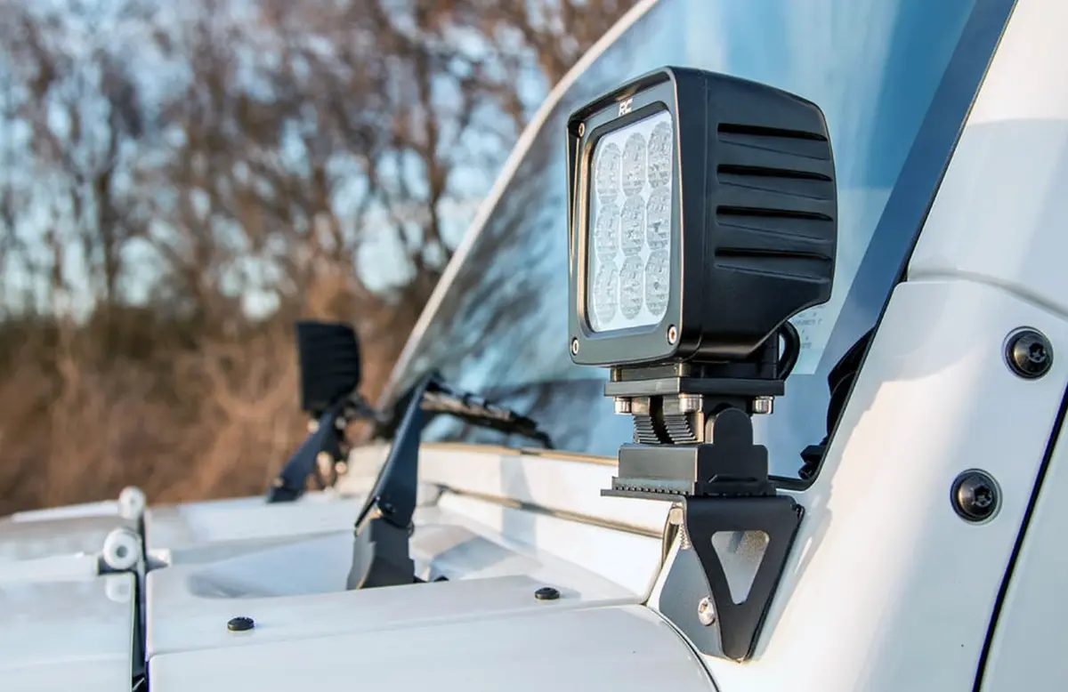 Light Mounts Lower Windshield | Jeep Wrangler Jk/Wrangler Unlimited (07-18) 1
