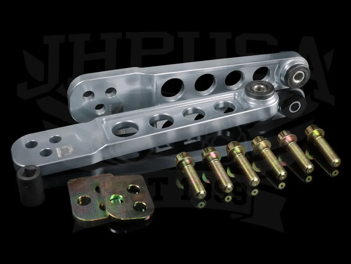 Skunk2 Pro Rear Lower Control Arms - 02-06 Rsx / 02-06 Element 3