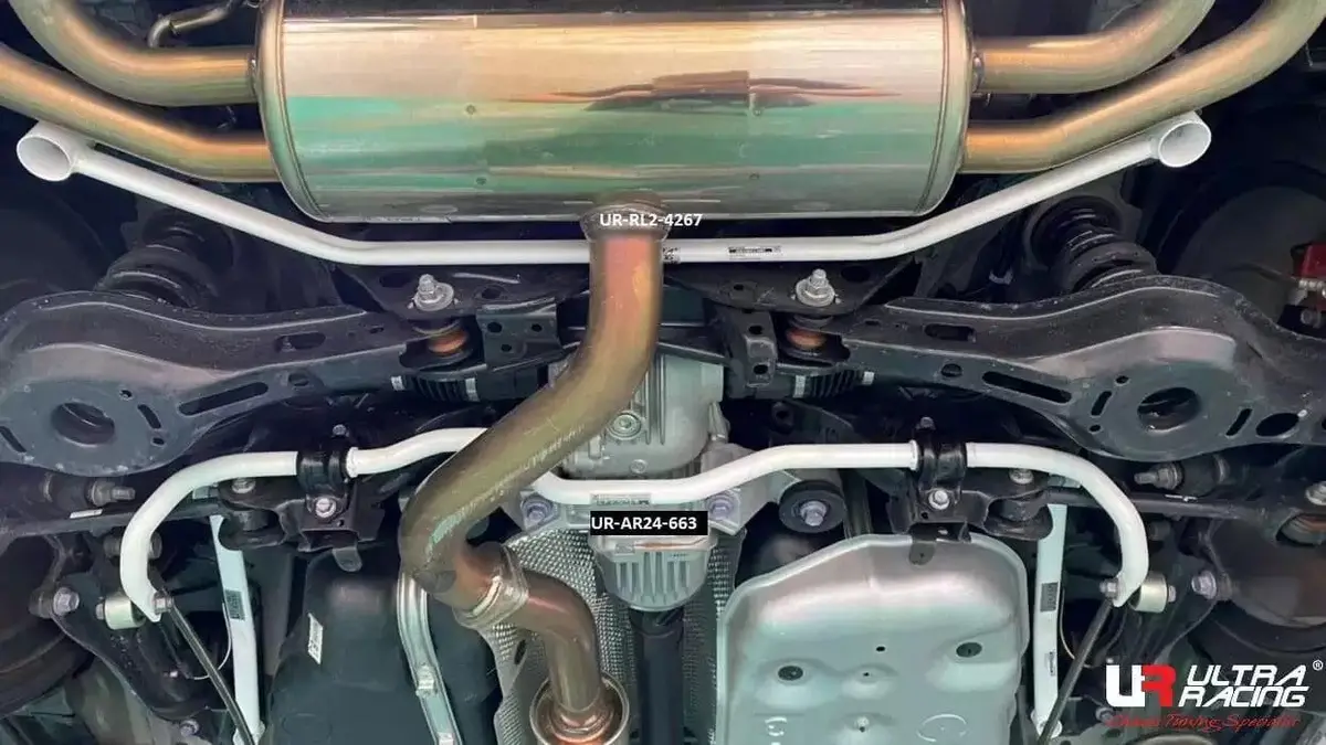 Barra De Refuerzo Inferior Trasera – Toyota Yaris Gr (Ultra Racing) 1