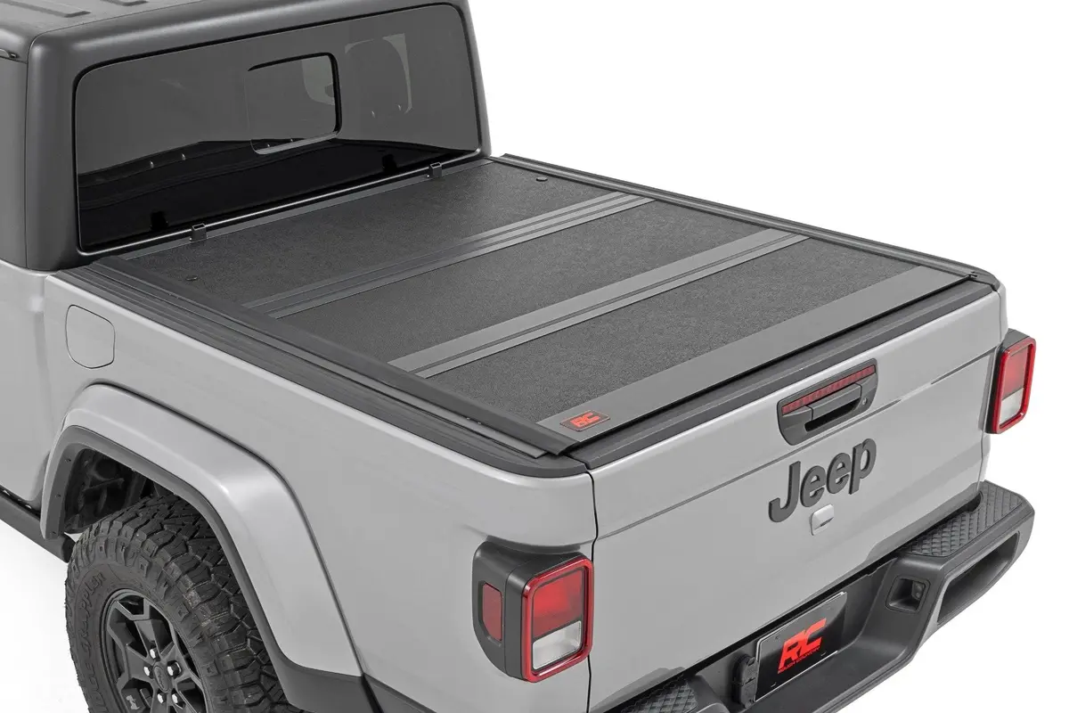 Rough Country Hard Low Profile Bed Cover | 5' Bed | Jeep Gladiator Jt 4Wd (2020-2025) 1