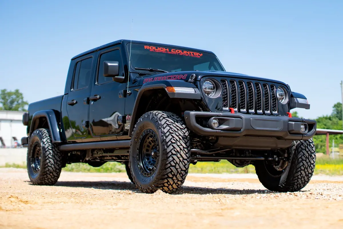 Rough Country 2.5 Inch Leveling Kits | Springs | Jeep Gladiator Jt 4Wd (2024-2025) 1