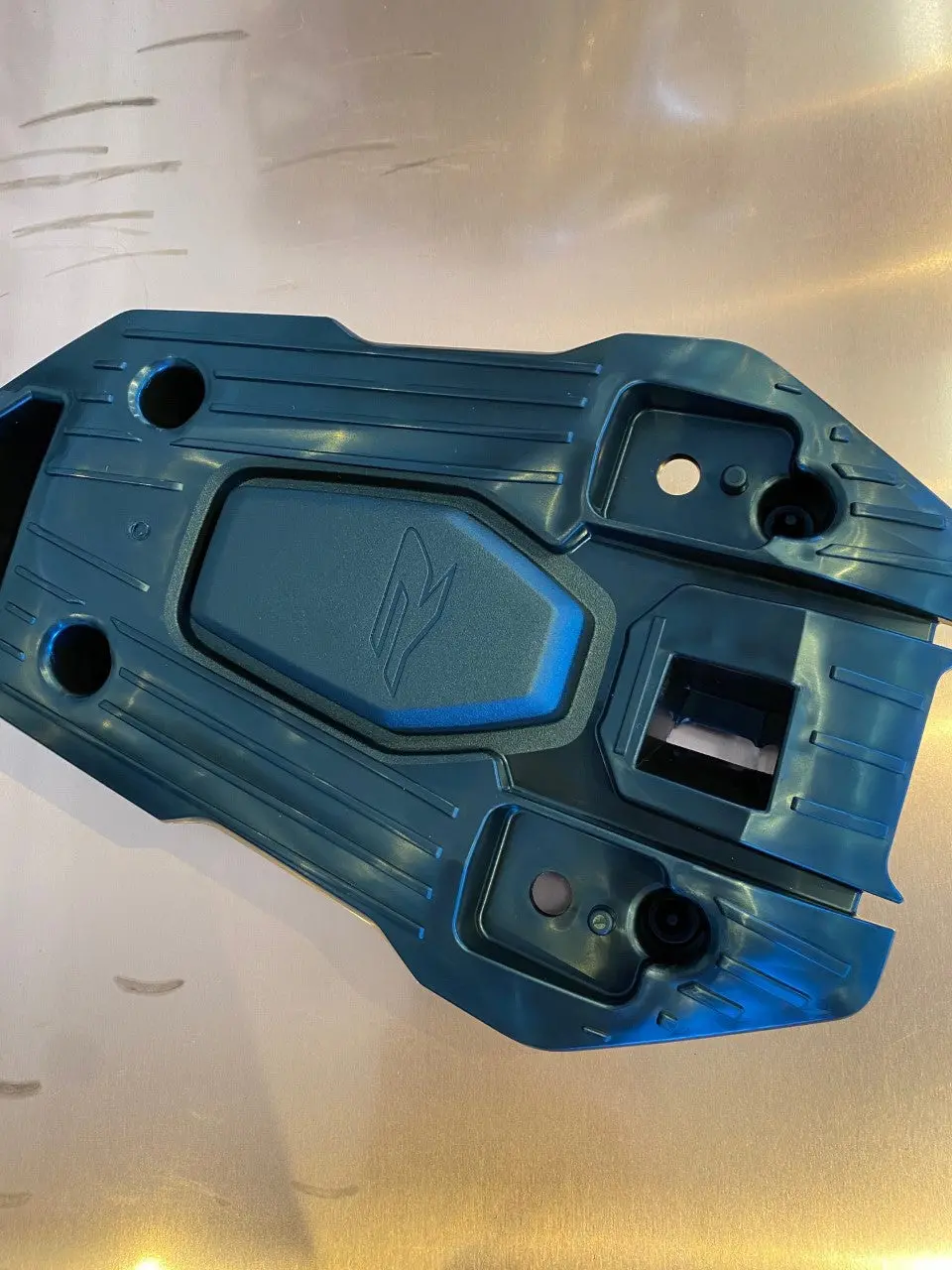 2021- S1000r Tail Cowl Support Kit 1